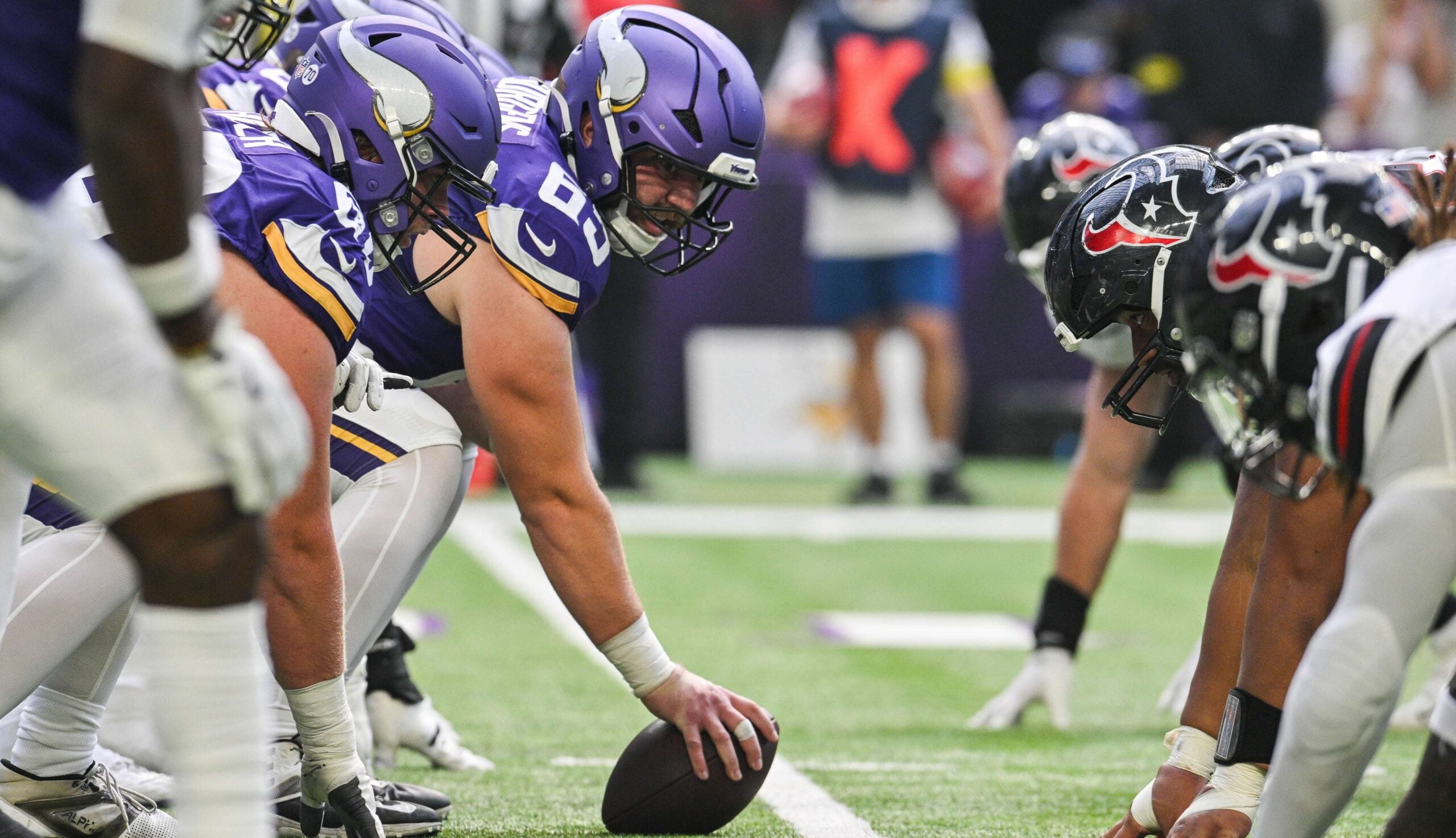 Did the Vikings Demote 1 Offensive Lineman? — Vikings Territory